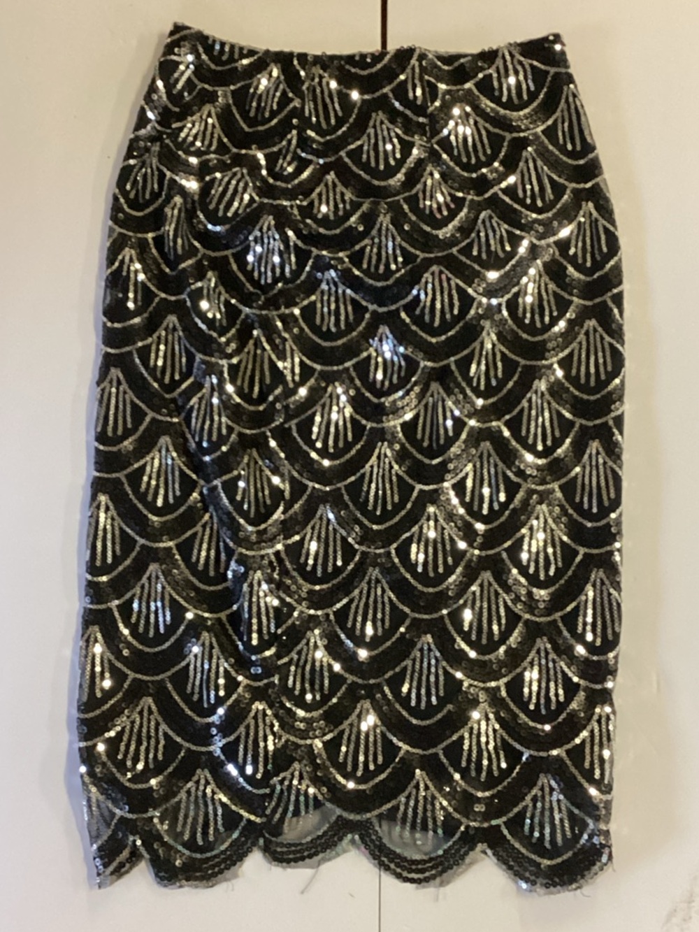 Lulus Black Skirt With Silver And Black Sequins